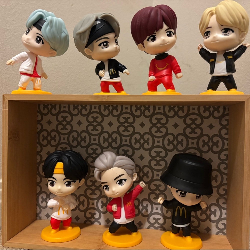 Set of 7 BTS vs McDonald’s K-Pop Figurines with Colorful Outfits
